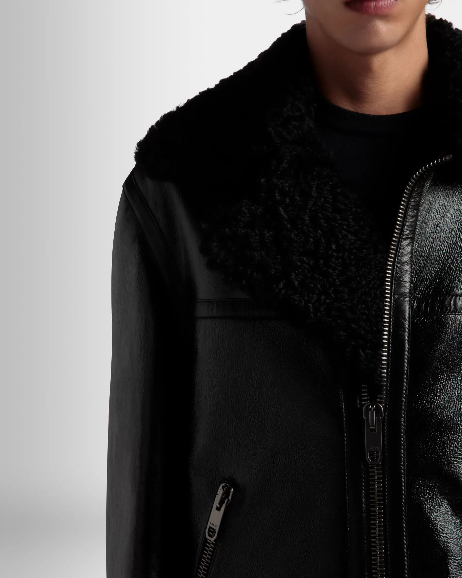 Bally Bomberjacke Aus Leder In Aus Der Adrien Brody Travel-Kollektion Schwarz Discount
