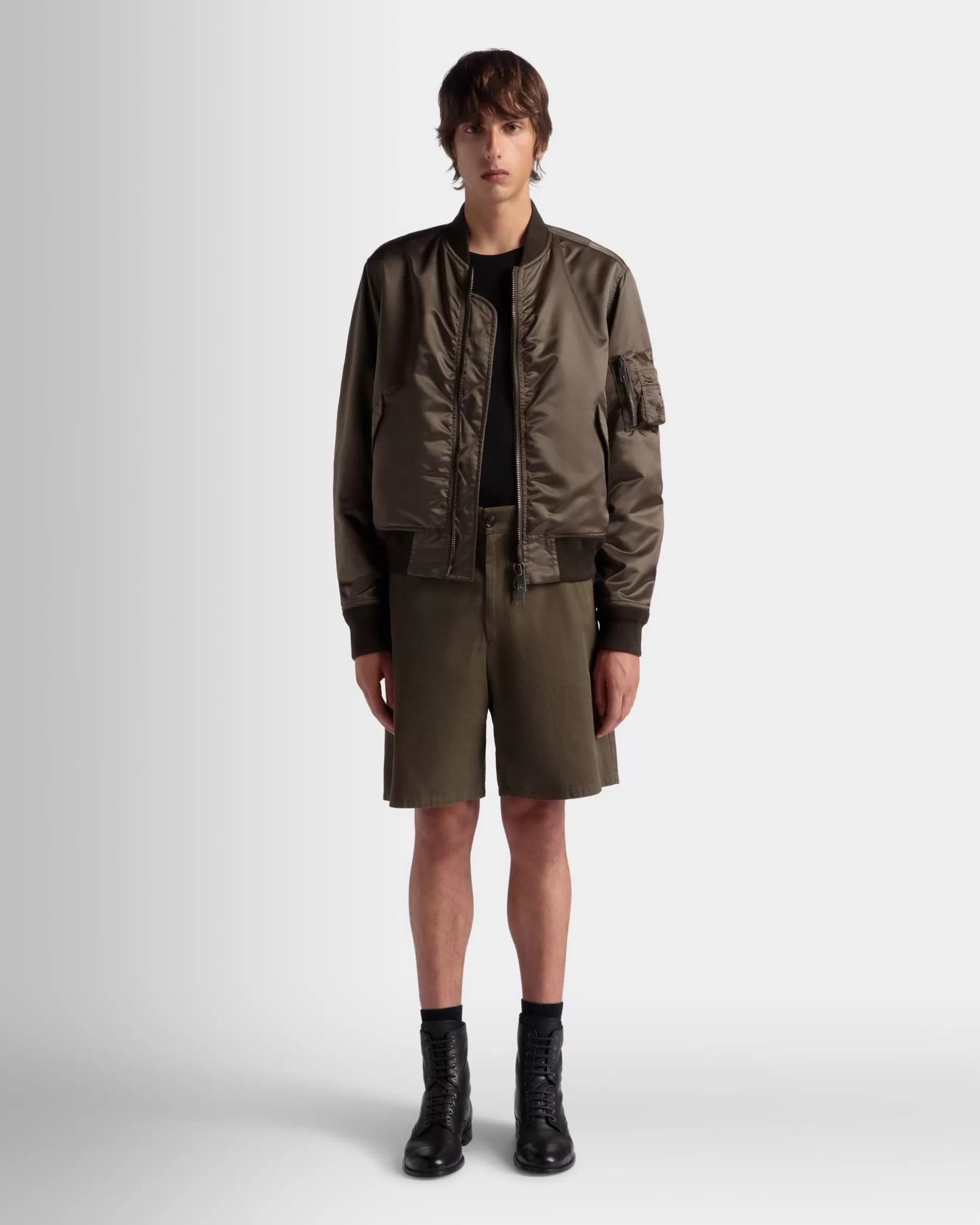 Bally Bomberjacke Aus Nylon In Military Green Aus Der Adrien Brody Travel-Kollektion Grün Best Sale