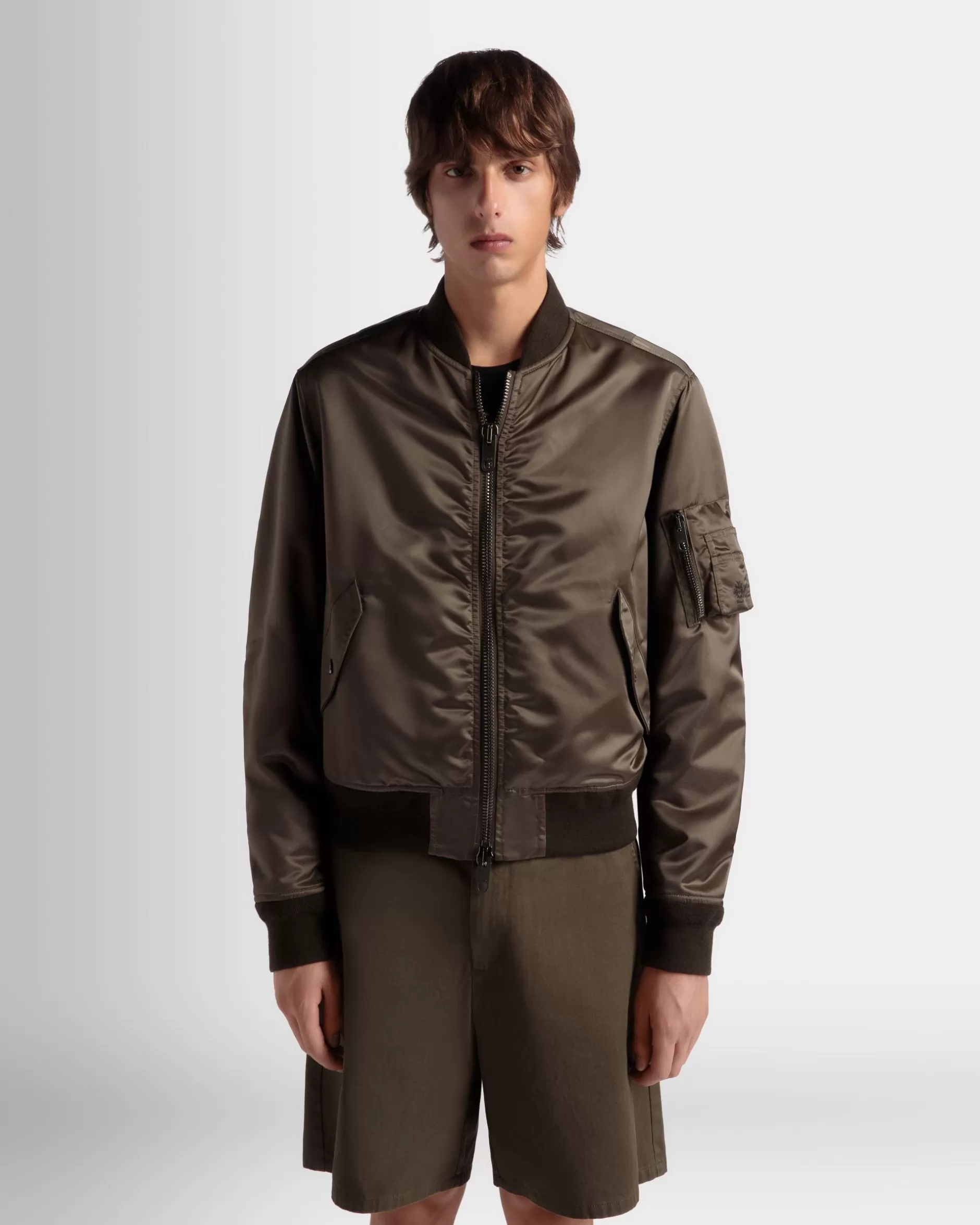 Bally Bomberjacke Aus Nylon In Military Green Aus Der Adrien Brody Travel-Kollektion Grün Best Sale
