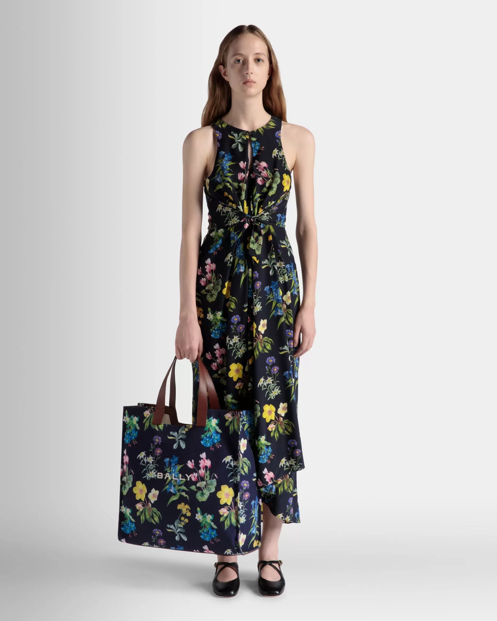Bally Easy Tragetasche Für Damen Aus Canvas Und Leder Mit Mountain Flower-Print Blau Flash Sale