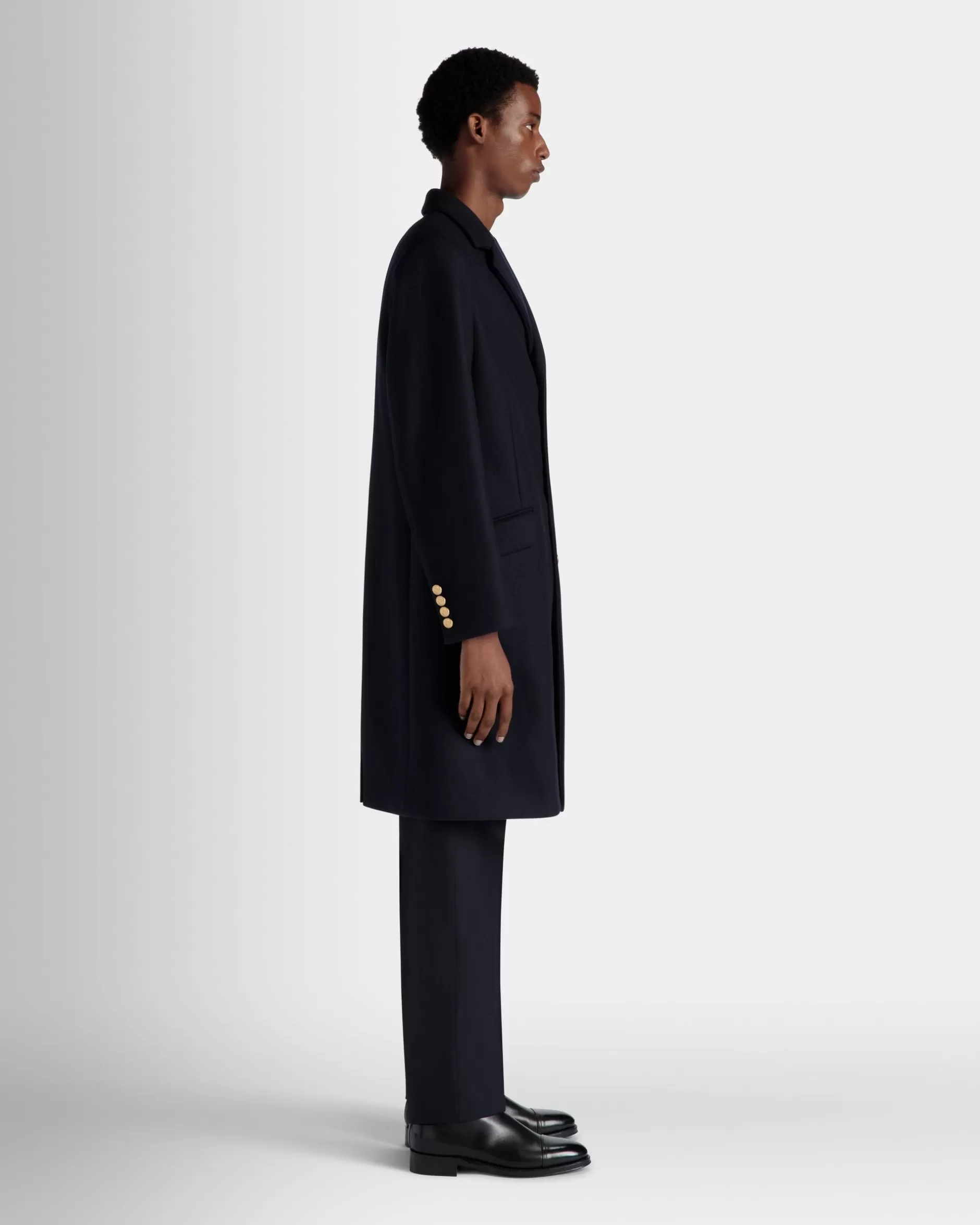 Bally Einreihiger Mantel Aus Einer Wollmischung In Navy Blue Aus Der Adrien Brody Travel-Kollektion Blau Fashion