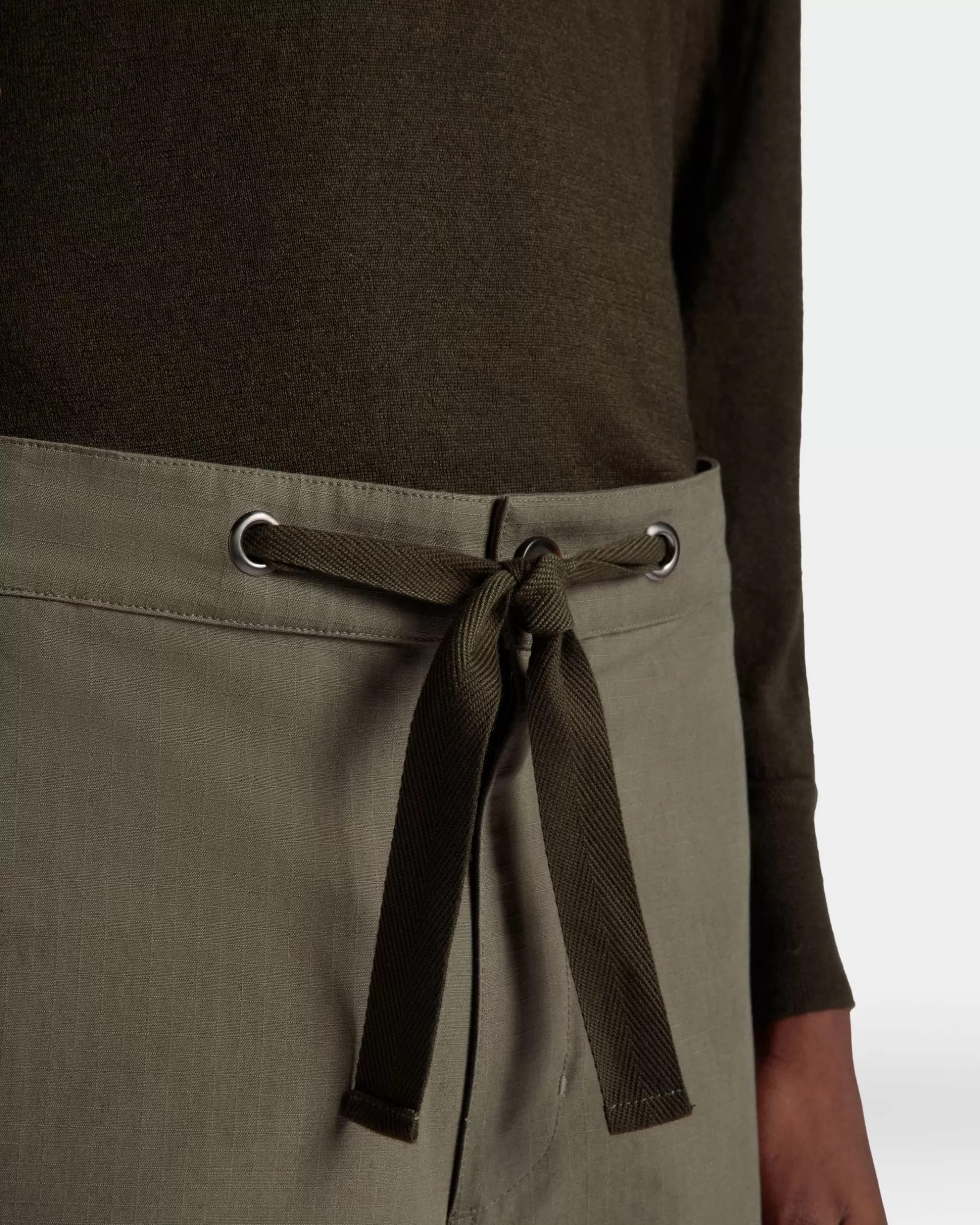 Bally Hose Aus Baumwolle In Military Green Aus Der Adrien Brody Travel-Kollektion Grün Fashion