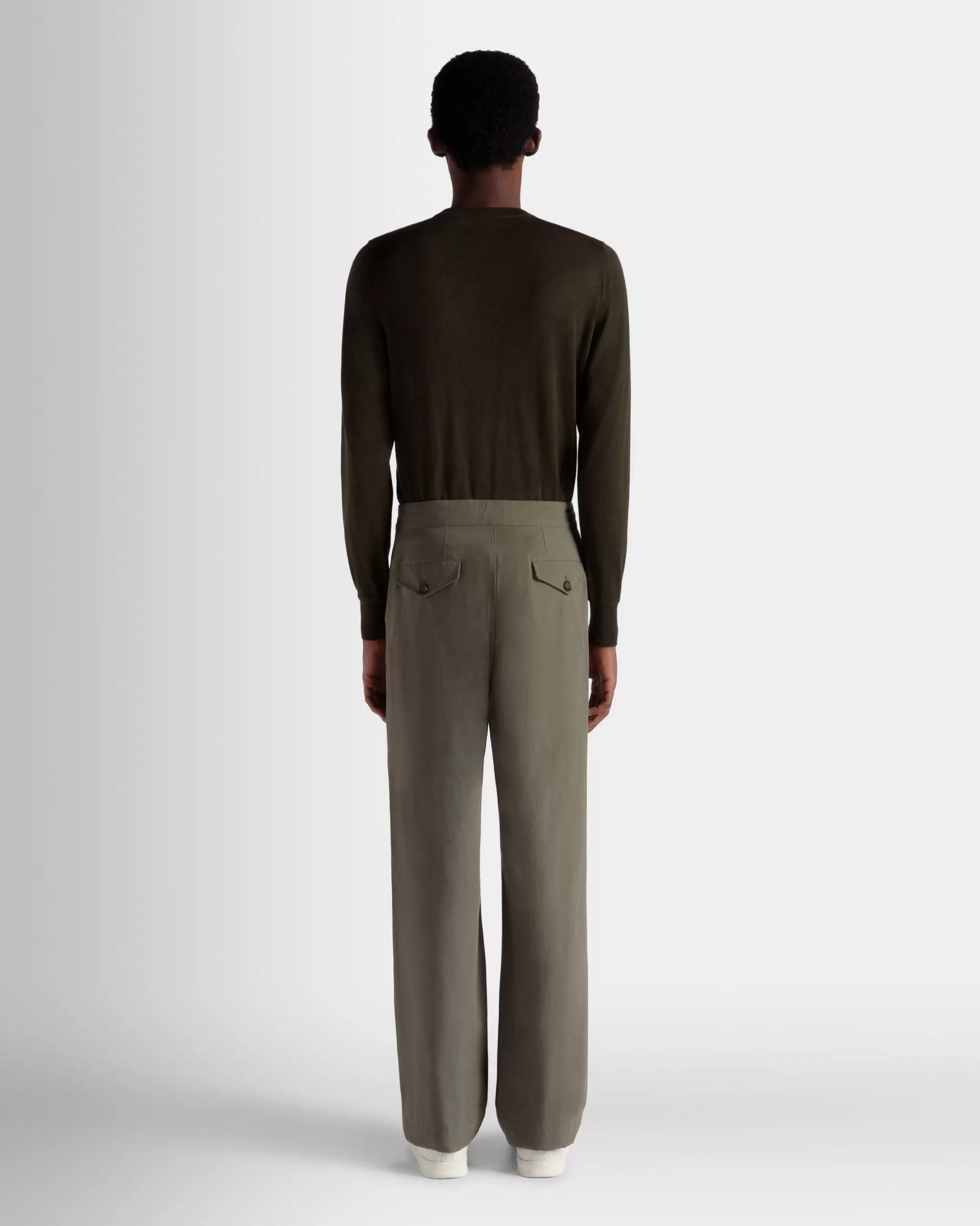 Bally Hose Aus Baumwolle In Military Green Aus Der Adrien Brody Travel-Kollektion Grün Fashion