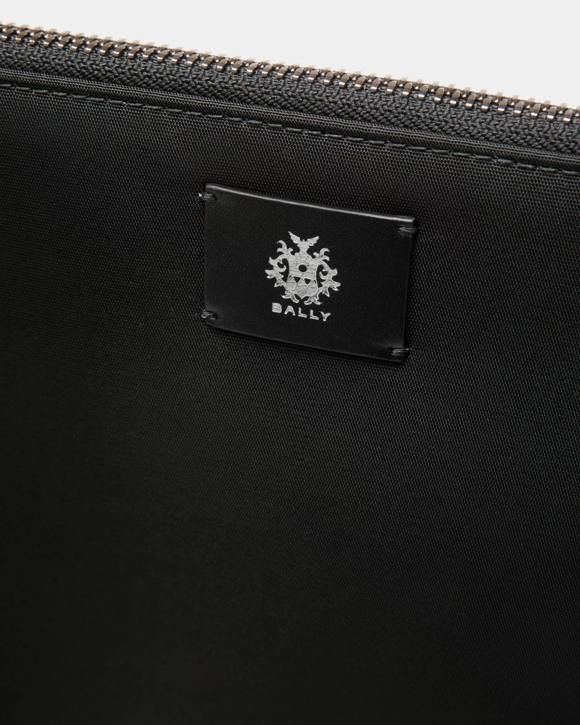 Bally Pochette Aus Nylon In Und Gelb Aus Der Adrien Brody Travel-Kollektion Schwarz Clearance