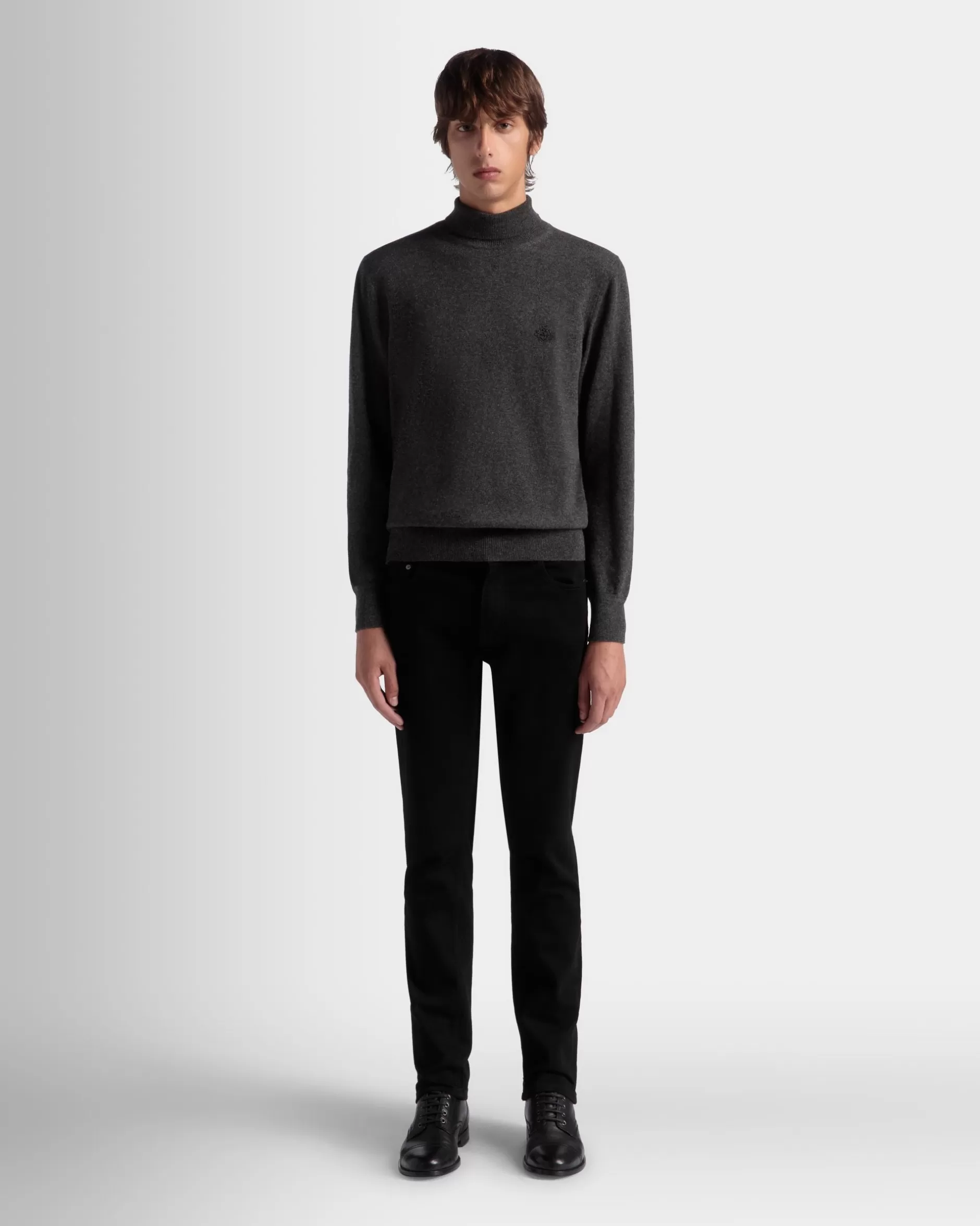 Bally Rollkragenpullover Aus Kaschmir In Dunkel Aus Der Adrien Brody Travel-Kollektion Grau New