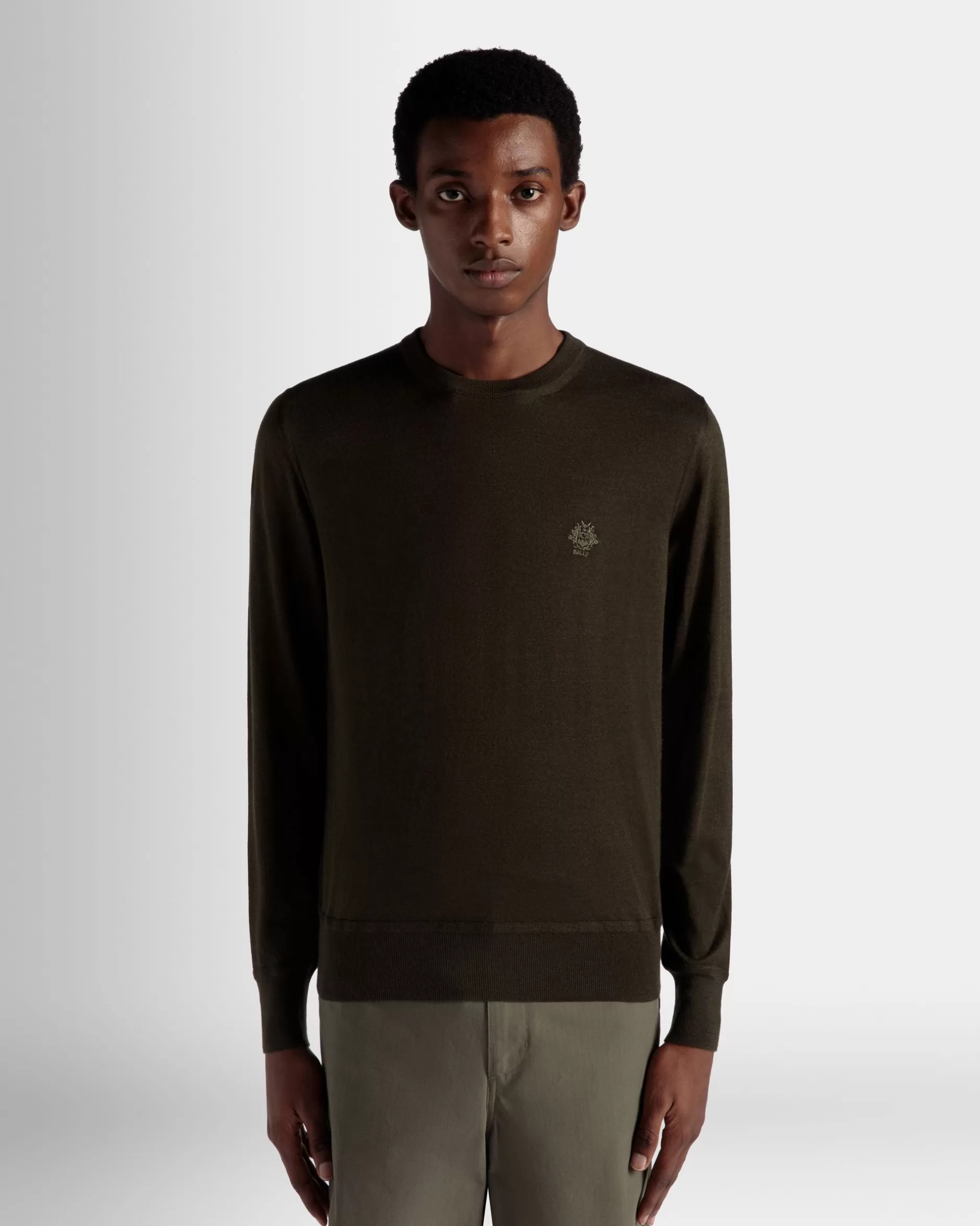 Bally Rundhalspullover Aus Kaschmir In Military Green Aus Der Adrien Brody Travel-Kollektion Grün Online