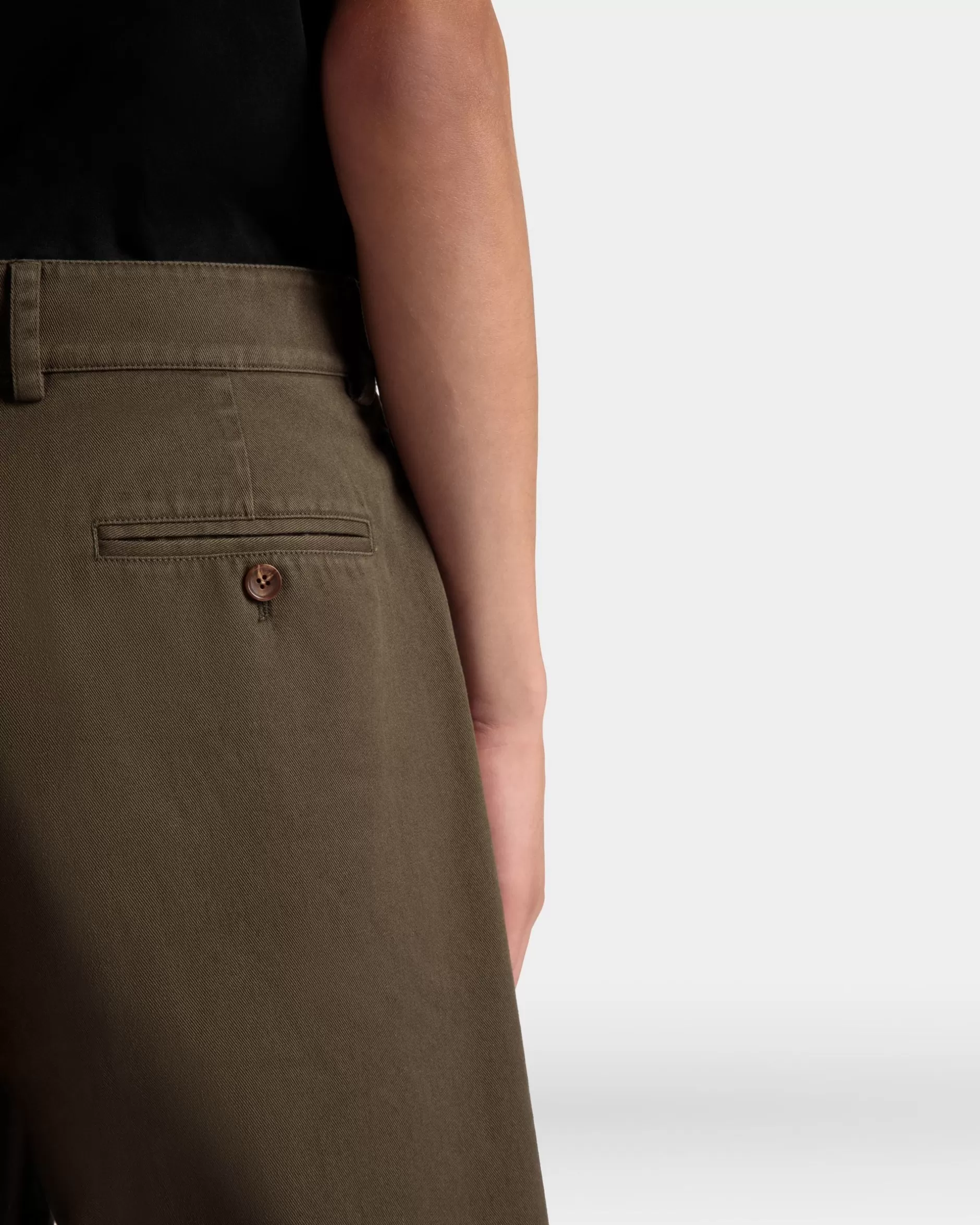 Bally Shorts Aus Baumwolle In Military Green Aus Der Adrien Brody Travel-Kollektion Grün Cheap
