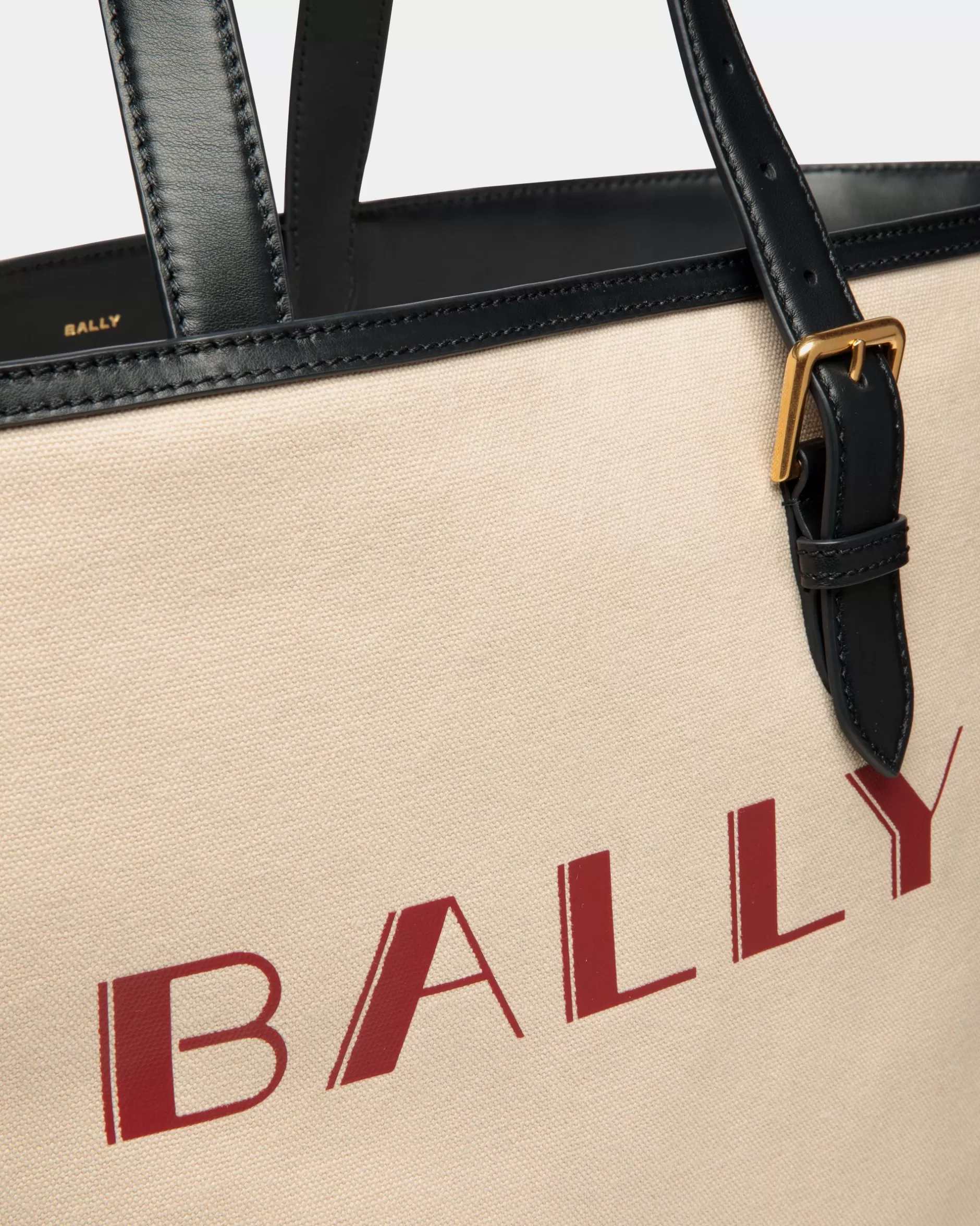 Bally Summer Capsule Tragetasche Aus Canvas Und Leder In Natur Und Marineblau Weiß Cheap