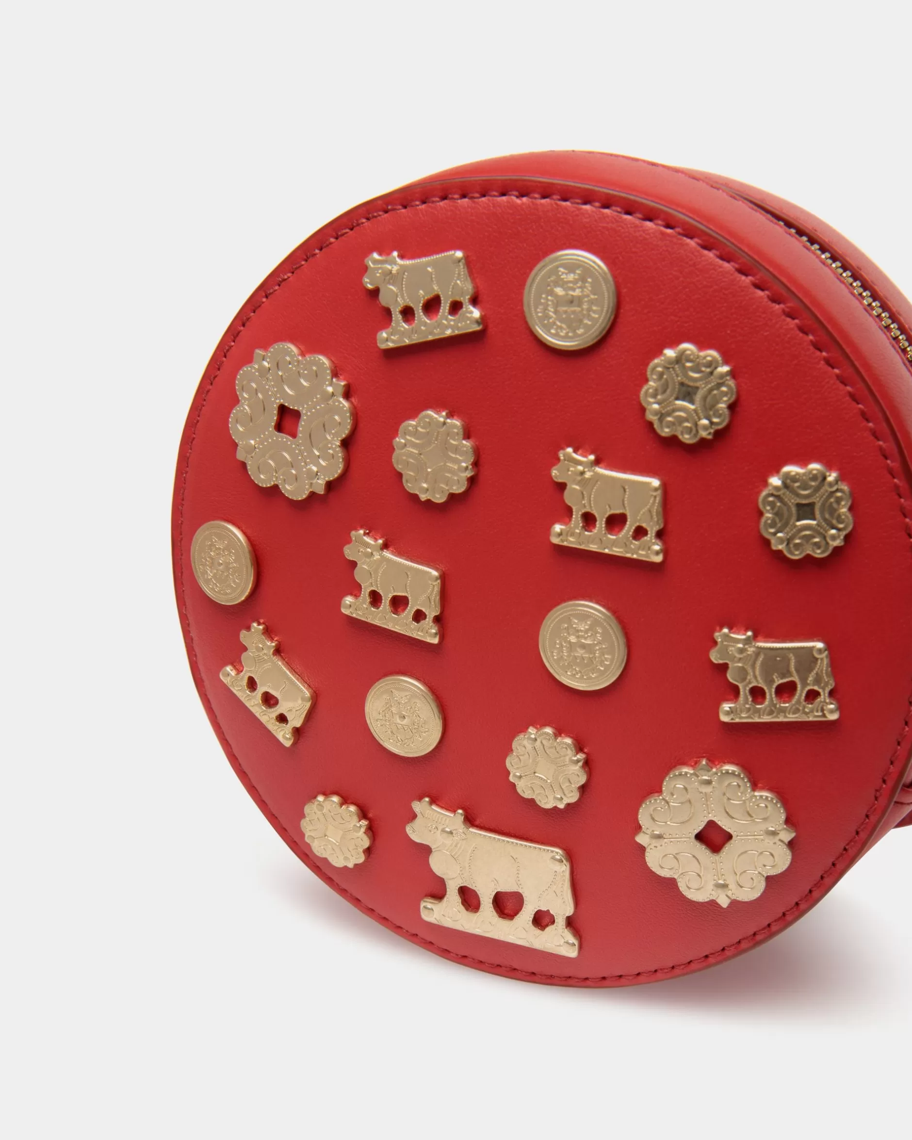 Bally Swissness Round Minibag Mit Nieten Aus Leder In Candy Red Rot Fashion