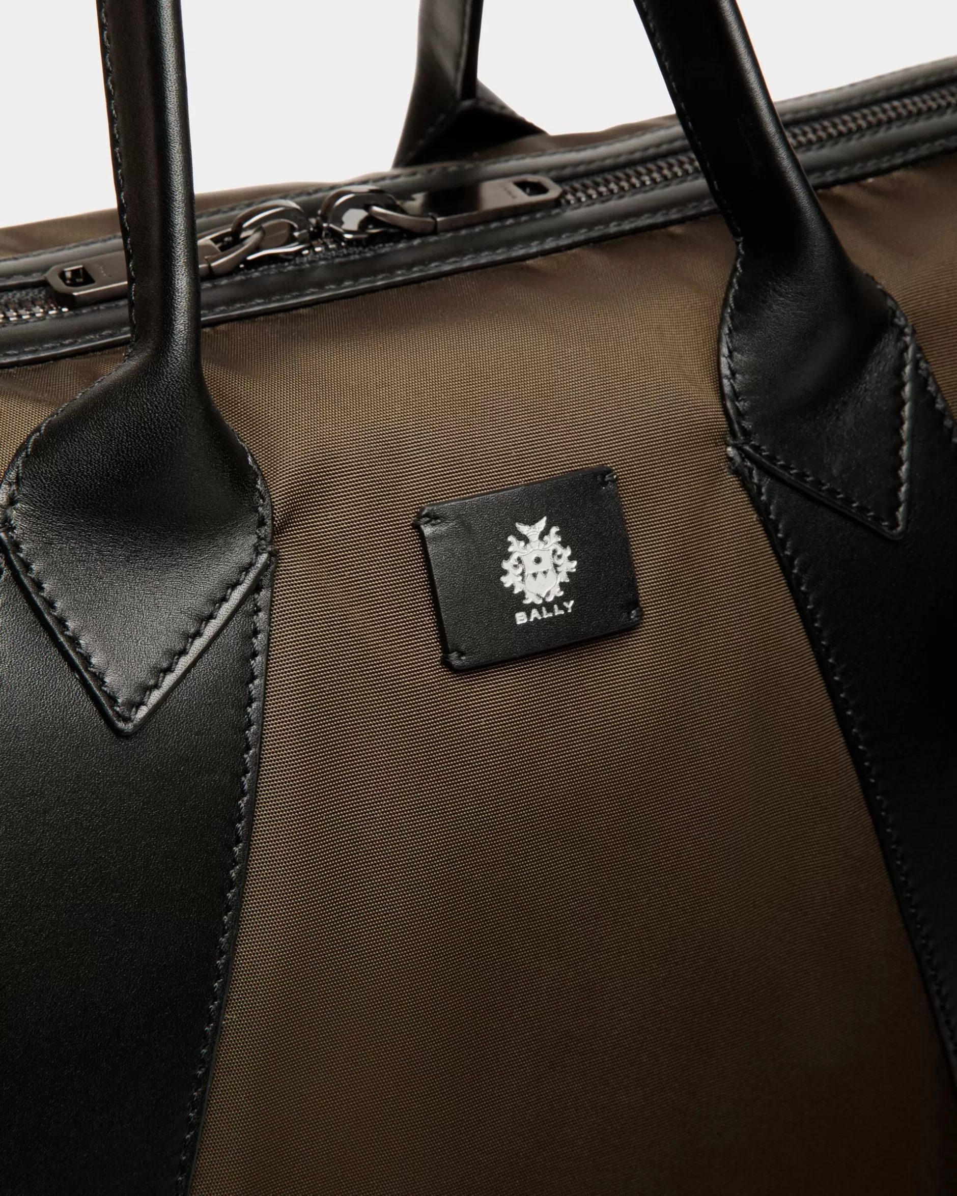 Bally Weekender Aus Nylon In Military Green Und Schwarz Aus Der Adrien Brody Travel-Kollektion Grün Hot
