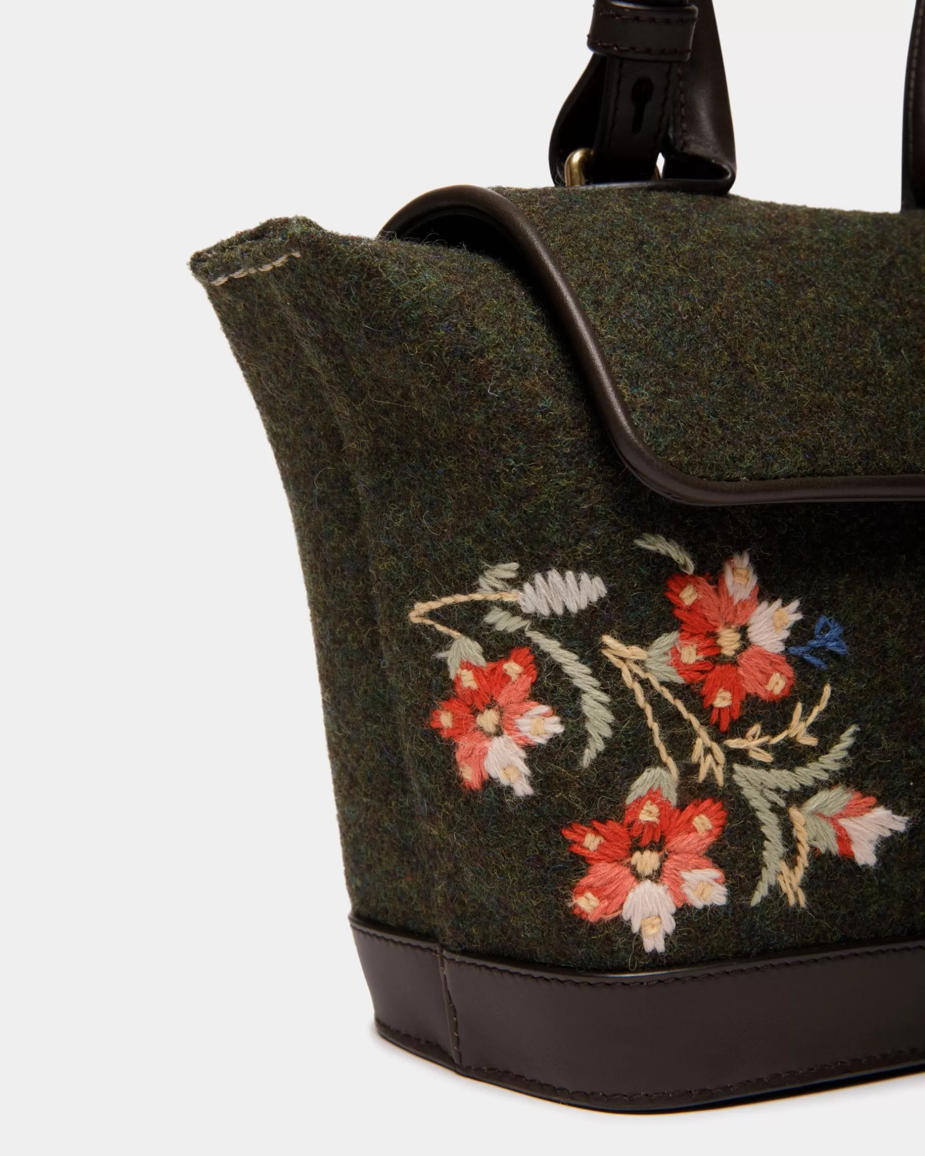 Bally Winter Capsule Henkeltasche Aus Dunkeler Wolle Und Leder In Ebenholzschwarz Mit Alpenblumen Grün Best Sale